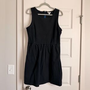 GAP Black dress. Large